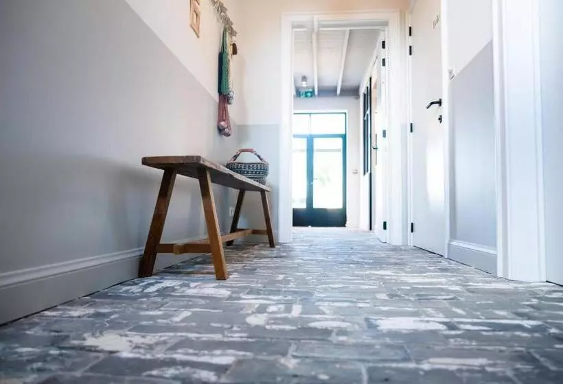 Cire Bed And Breakfast