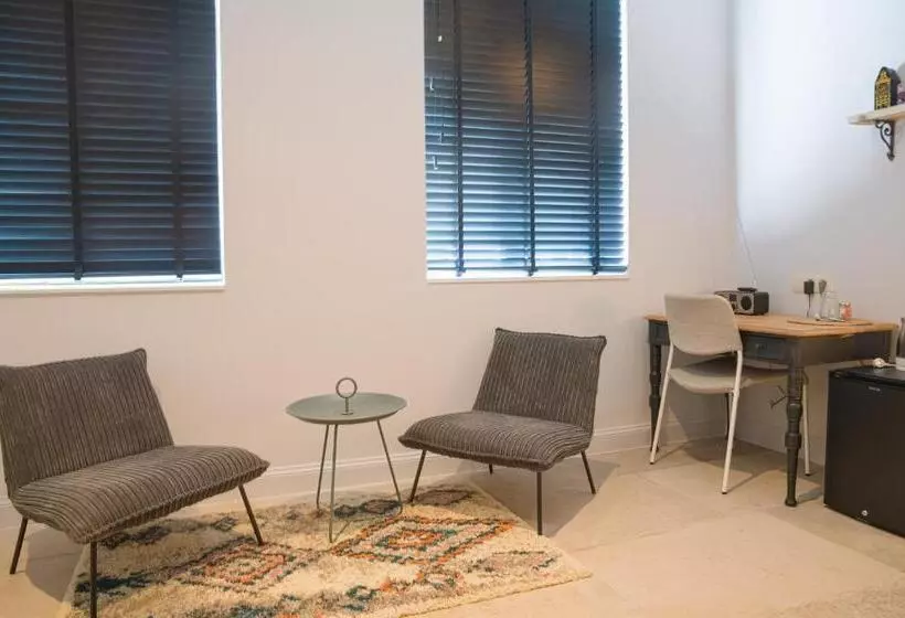 Cire Bed And Breakfast