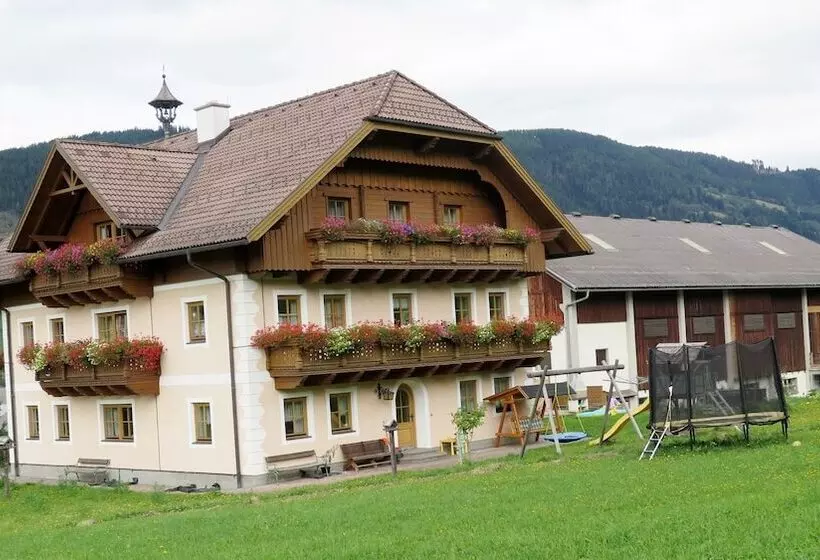 Hotelli Bauernhof Trinkergut