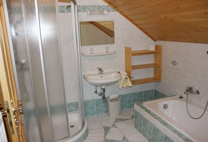 ホテル Bauernhof Trinkergut