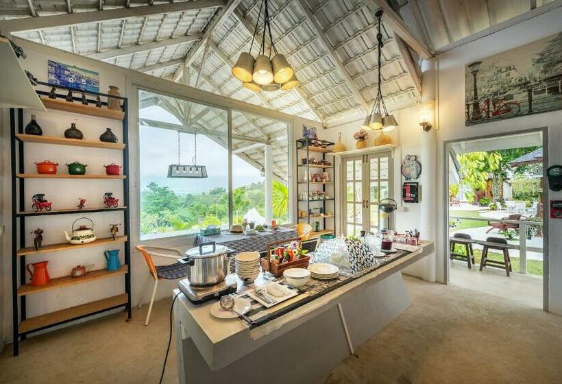 Отель Dhanhill Bed&cafe