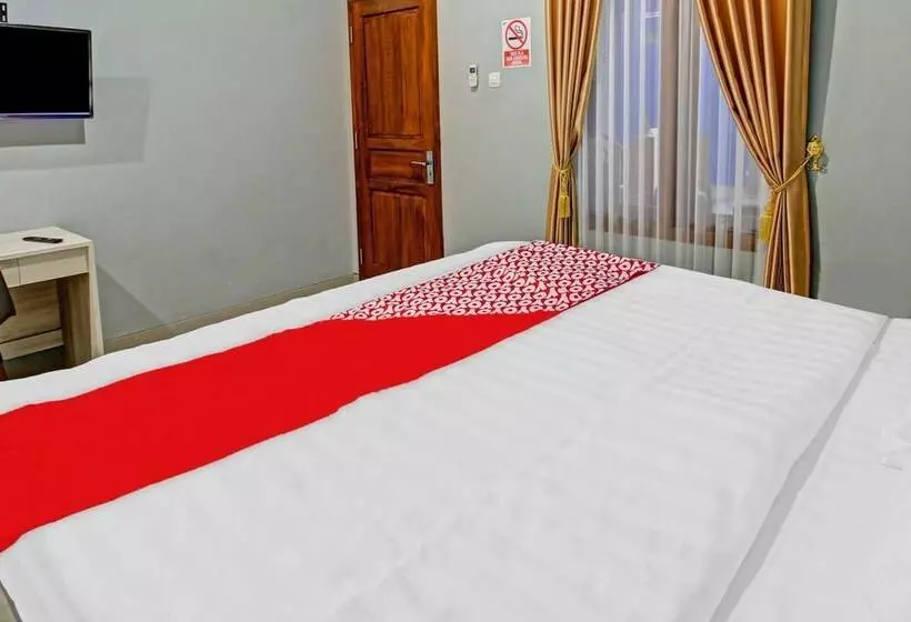 Hotelli Oyo 90767 Gm Guest House