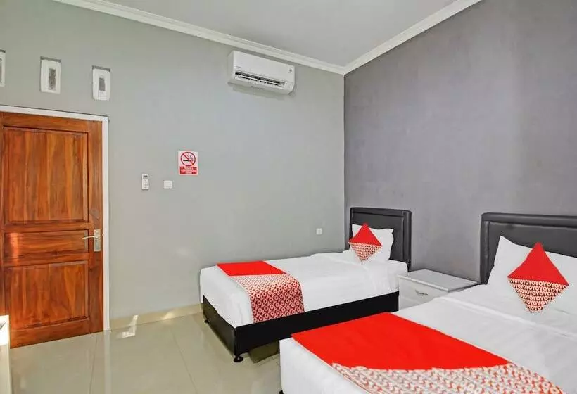 Hotelli Oyo 90767 Gm Guest House
