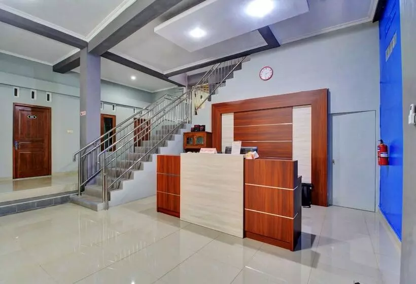 Hotelli Oyo 90767 Gm Guest House