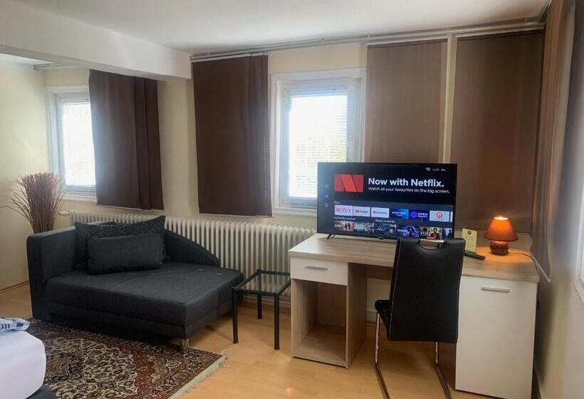 בית מלון כפרי Zum Weißen Ross