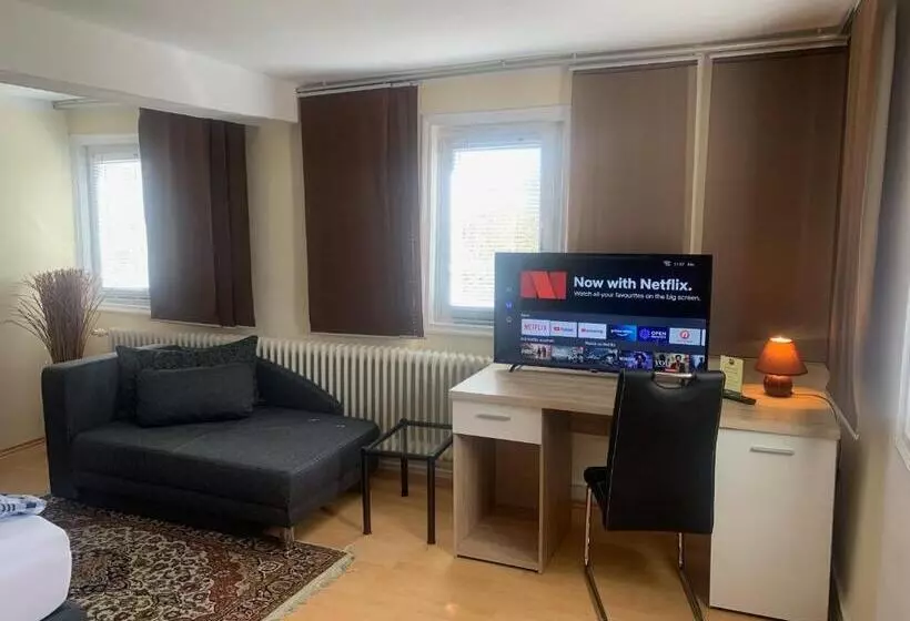 Hotelli Zum Weißen Ross