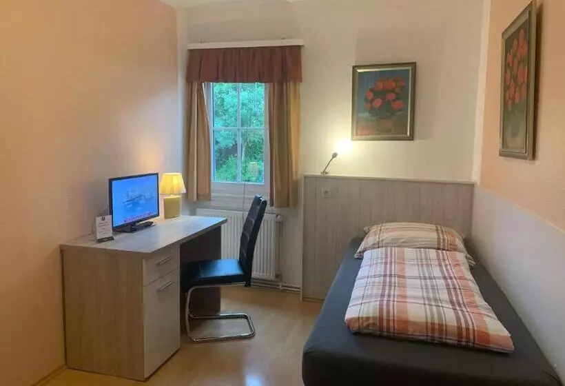 Hotelli Zum Weißen Ross