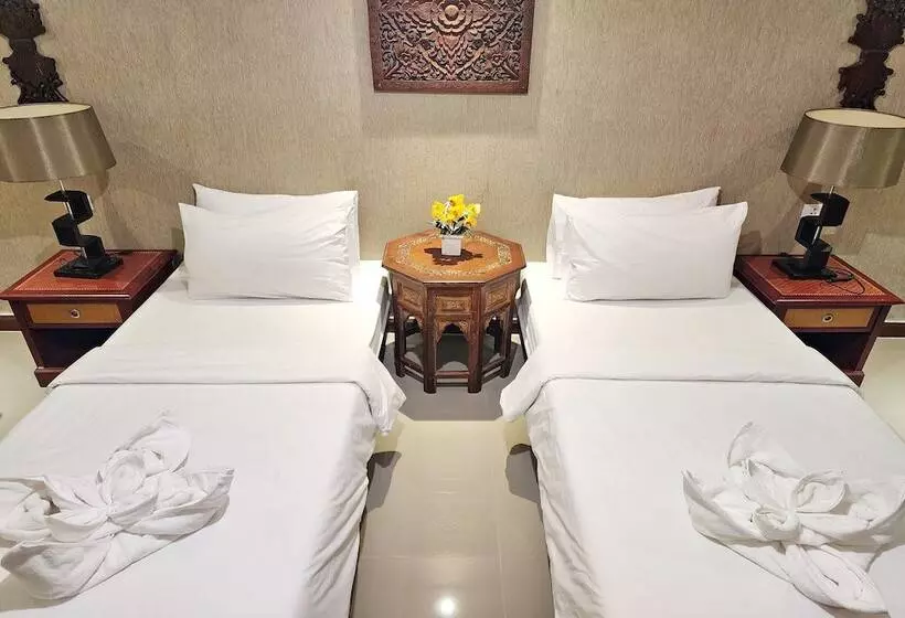 Kim Hotel At Bangplong