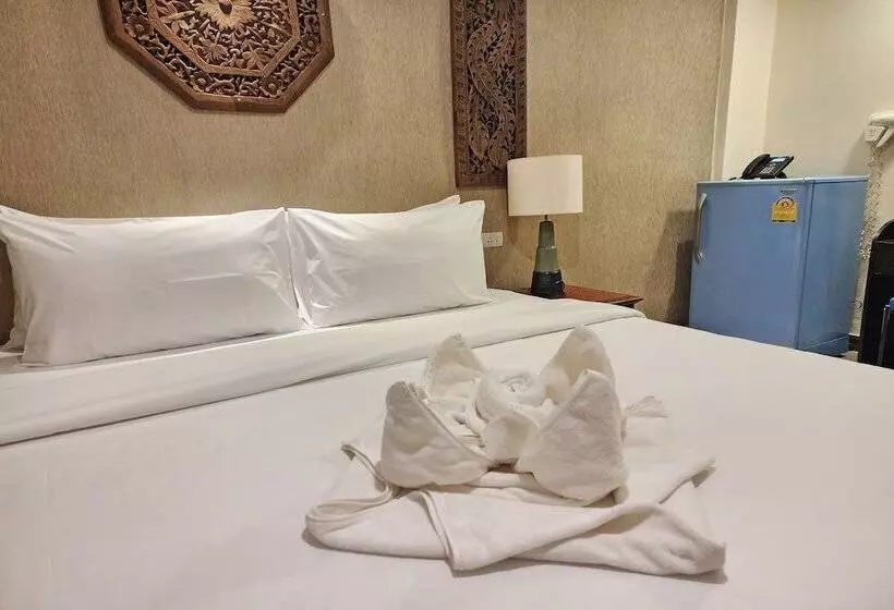 Kim Hotel At Bangplong