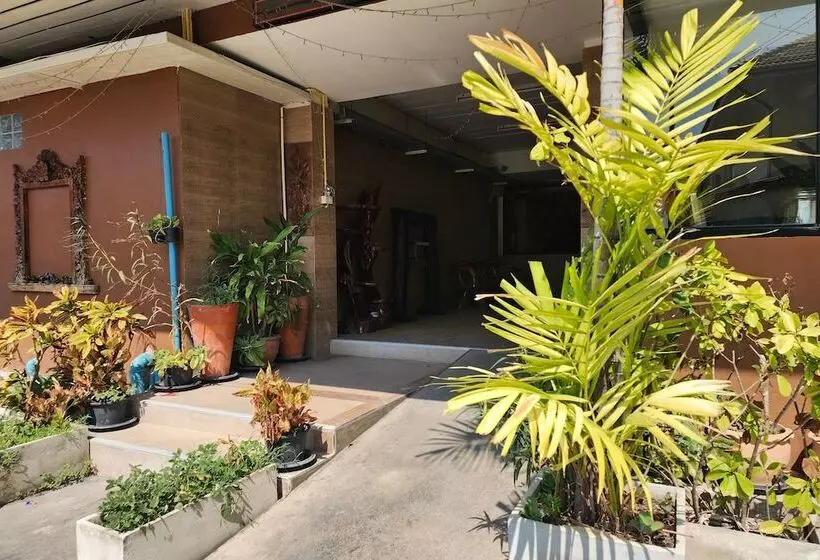 Kim Hotel At Bangplong