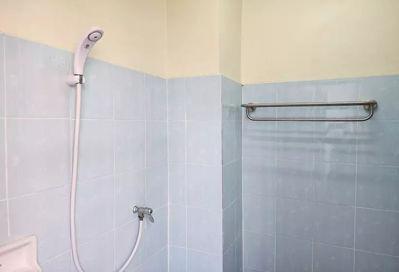 Kim Hotel At Bangplong