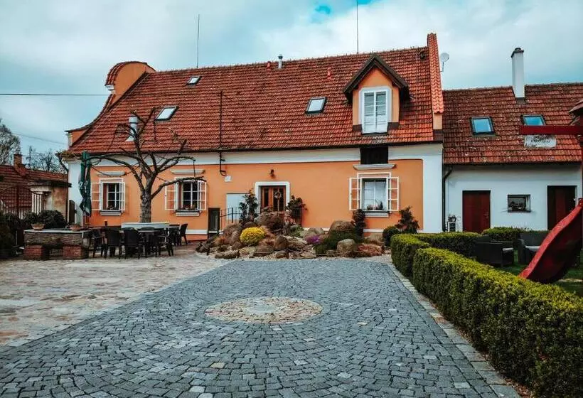 Majatalo Restaurace čp.2