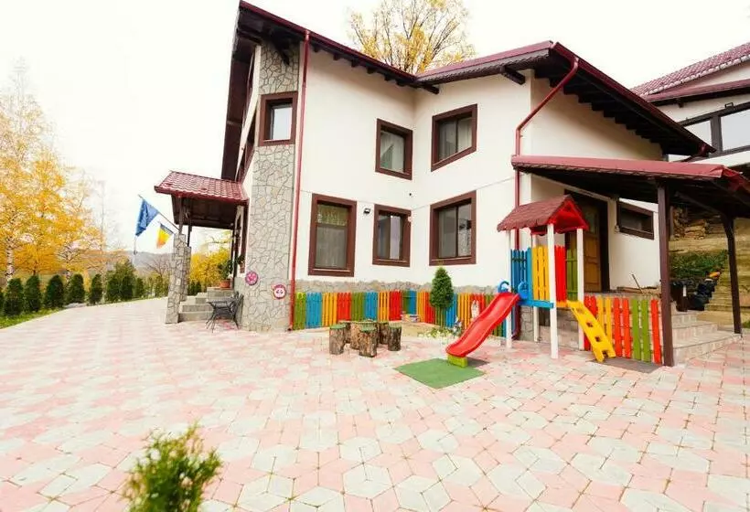 Majatalo Casa Stejarul Lui Andrei