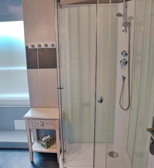 Aamiaismajoitus (B&B) La Jacarandière