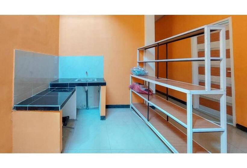 Hotel Artayya Puri 3 Syariah Near Terminal Caruban Mitra Reddoorz