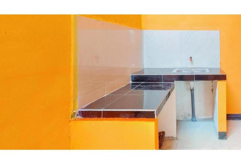 Hotel Artayya Puri 3 Syariah Near Terminal Caruban Mitra Reddoorz