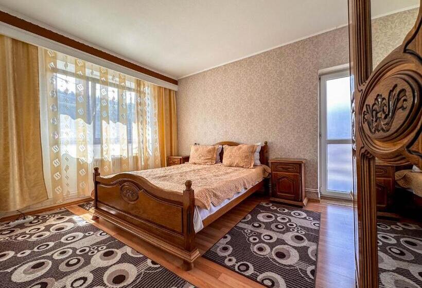 ペンション Perla Brazilor