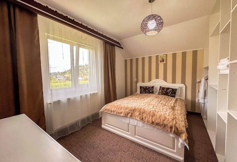 ペンション Perla Brazilor