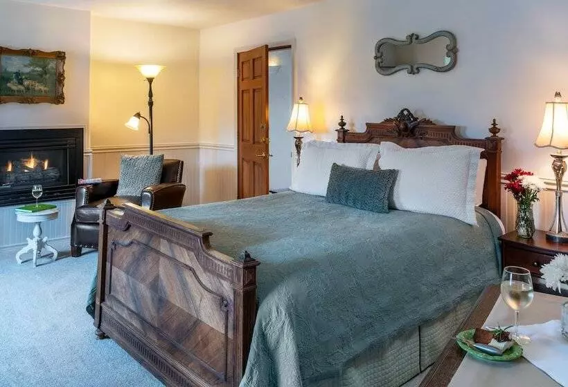 Hotelli Arch Cape Inn And Retreat Cannon Beach