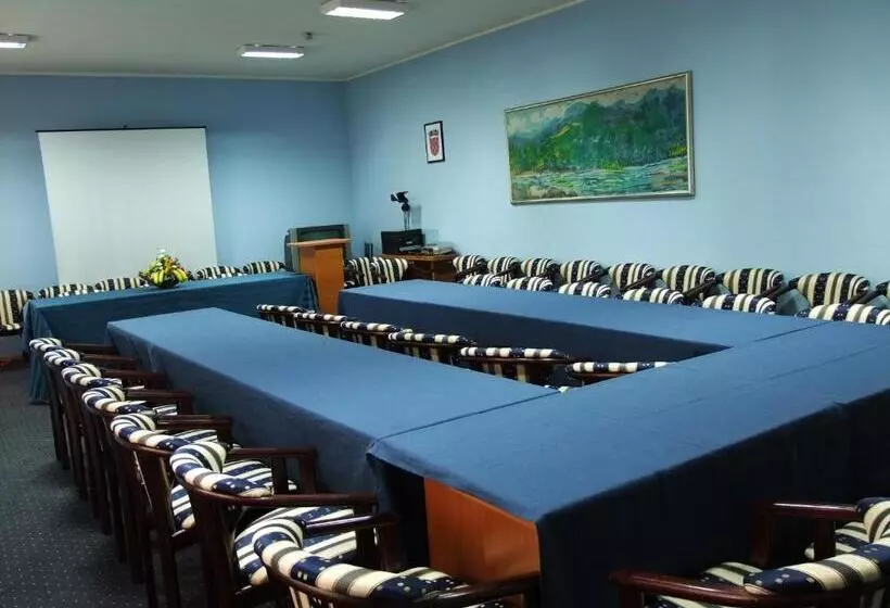 Hotelli Bed & Breakfast Vila Stanišić