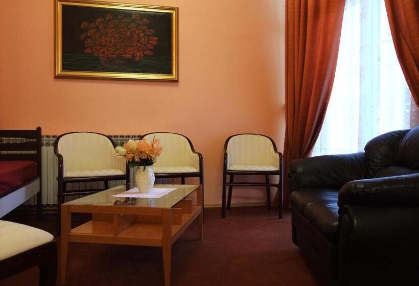 호텔 Bed & Breakfast Vila Stanišić