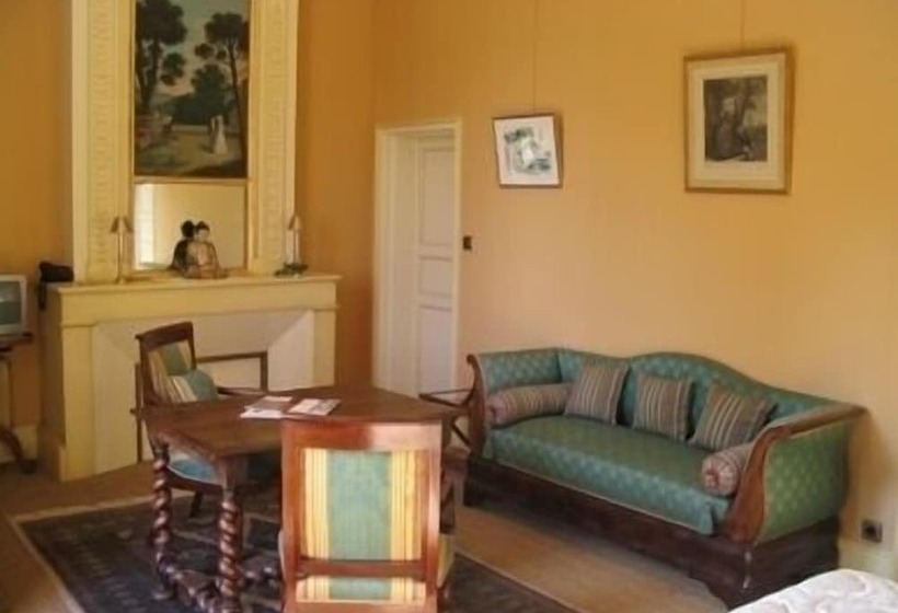 בית מלון כפרי Château Belles Graves