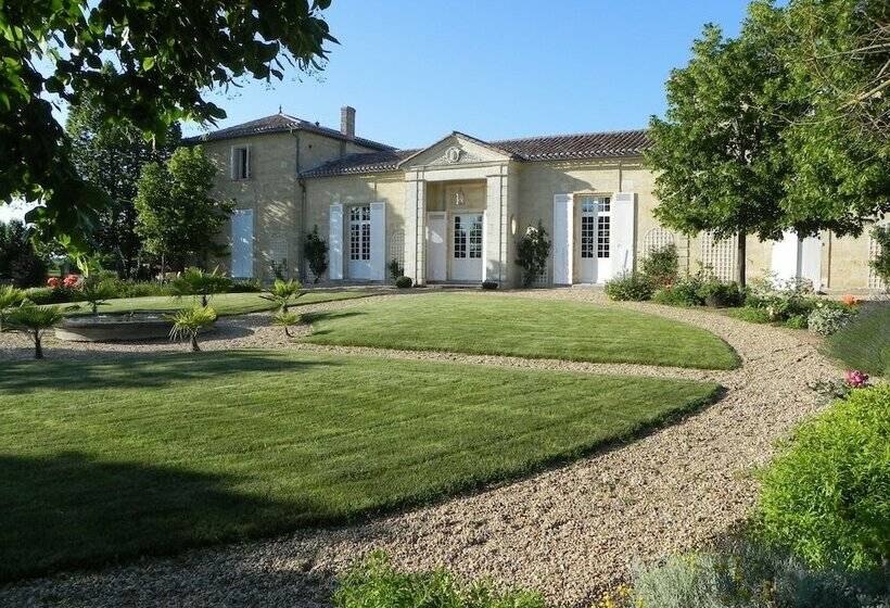 בית מלון כפרי Château Belles Graves