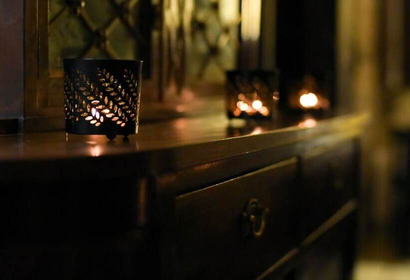 هتل La Torre Del Vilar