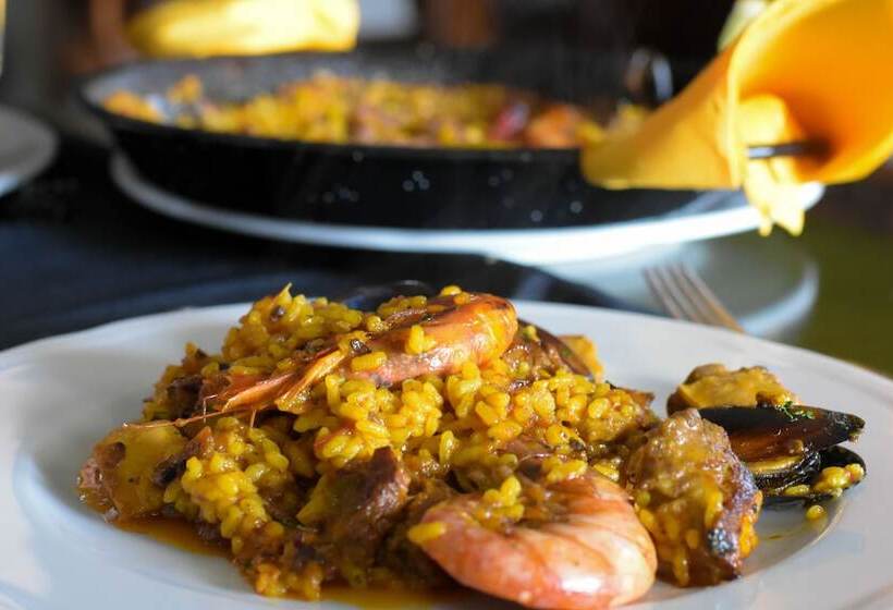 هتل La Torre Del Vilar