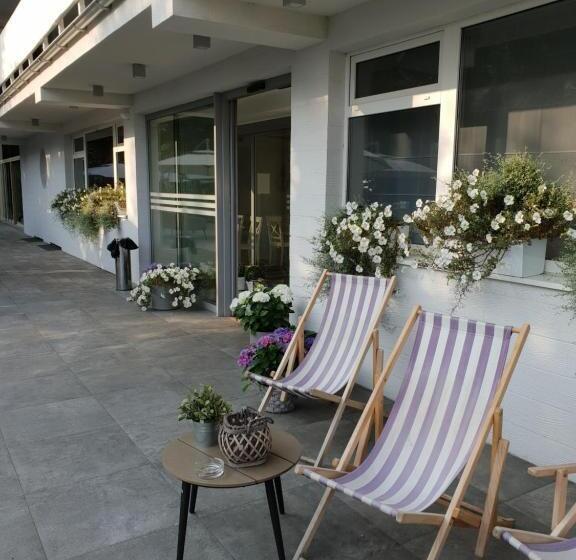 هتل Błękitny żagiel