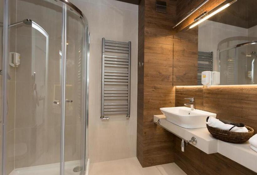 هتل Błękitny żagiel