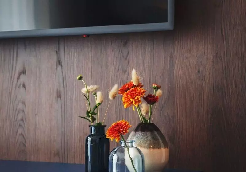هتل Holiday Inn   The Niu, Yen Hamburg City By Ihg