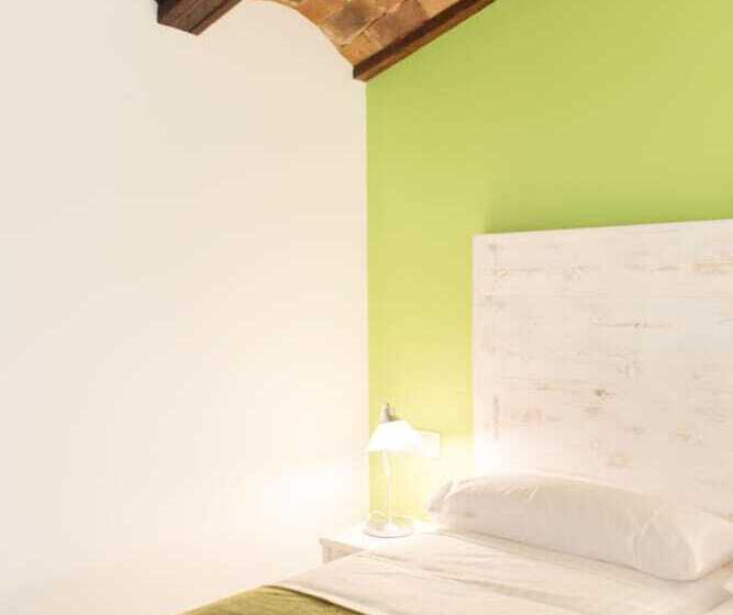 هتل Ad Hoc Carmen