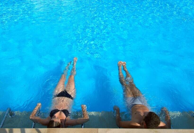 هتل Eria Resort Accessible Holidays