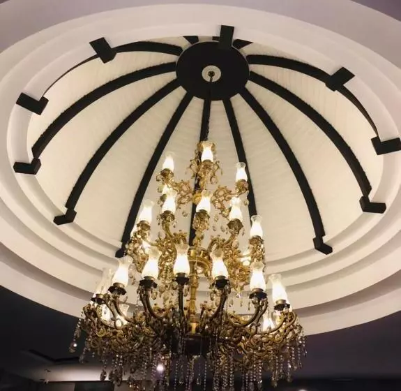 Royaute Luxury Hotel Sialkot