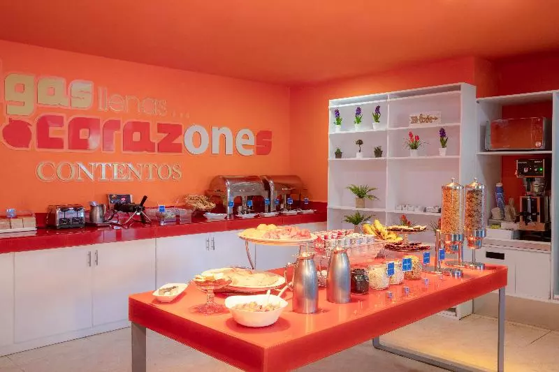 酒店 One Cancun Centro