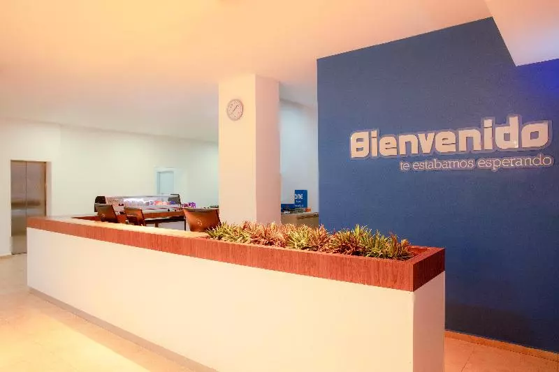 酒店 One Cancun Centro