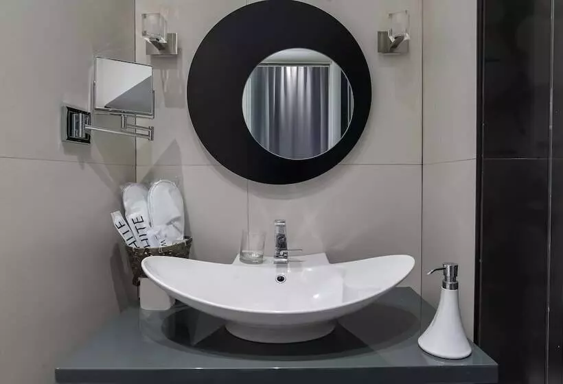 בית מלון כפרי Pantheon Caesar Relais