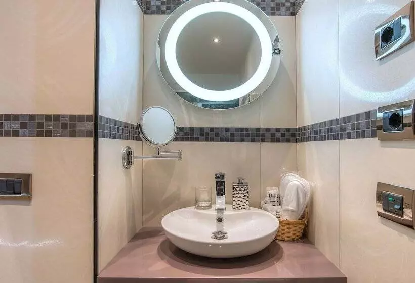 בית מלון כפרי Pantheon Caesar Relais