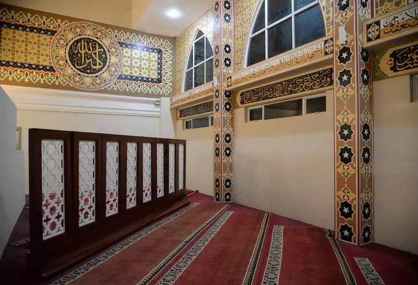 Hotel Rangkayo Basa Halal