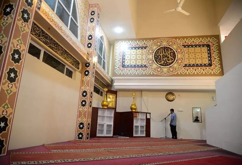 Hotel Rangkayo Basa Halal