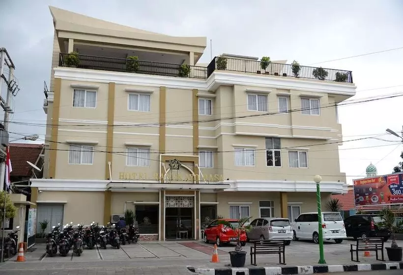 Hotel Rangkayo Basa Halal