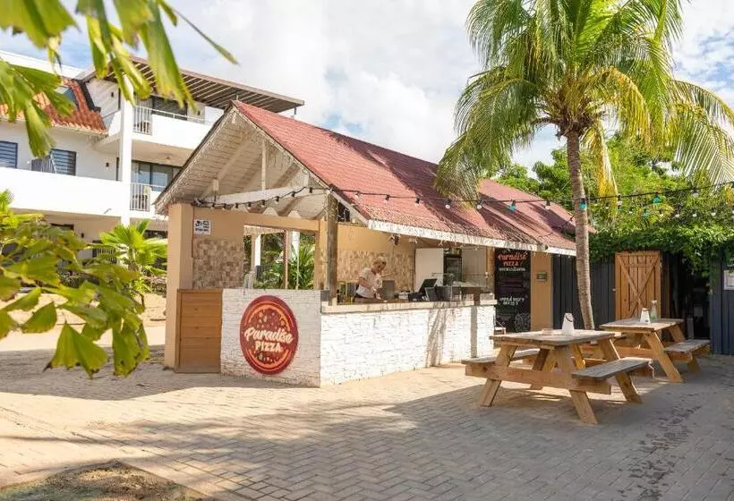 هتل Resort Bonaire