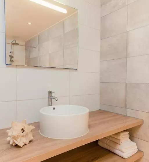 هتل Resort Bonaire