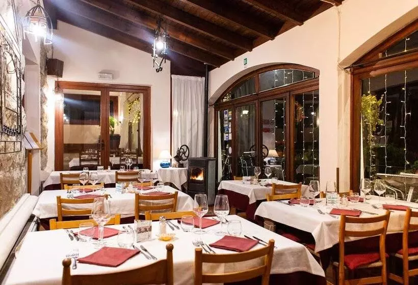 Отель Ristorante Il Caminetto
