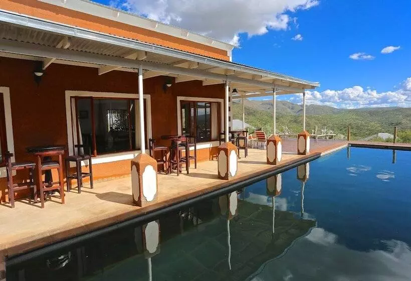 هتل River Crossing Lodge