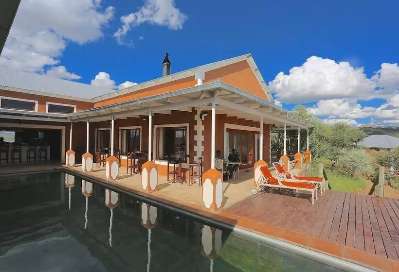 هتل River Crossing Lodge