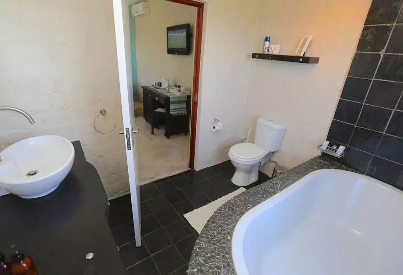 هتل River Crossing Lodge