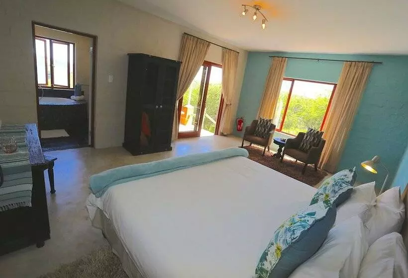 هتل River Crossing Lodge