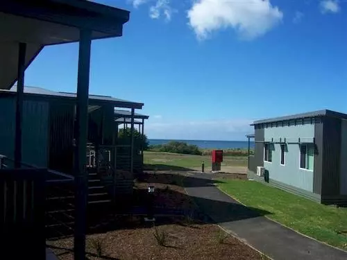 Отель Nrma Victor Harbor Beachfront Holiday Park
